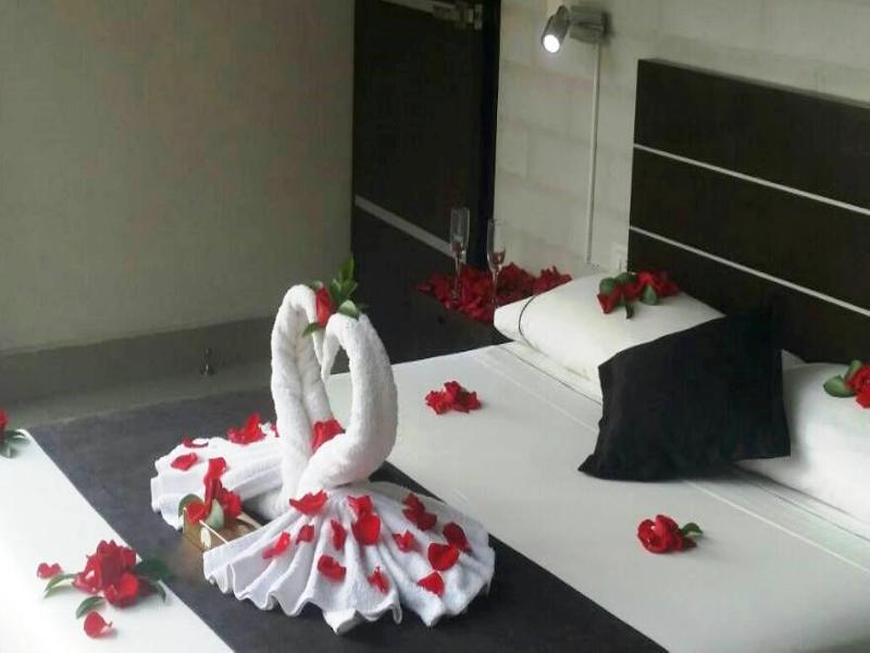 Ayenda 1254 Mi Colombia Hotel Medellin Exterior photo