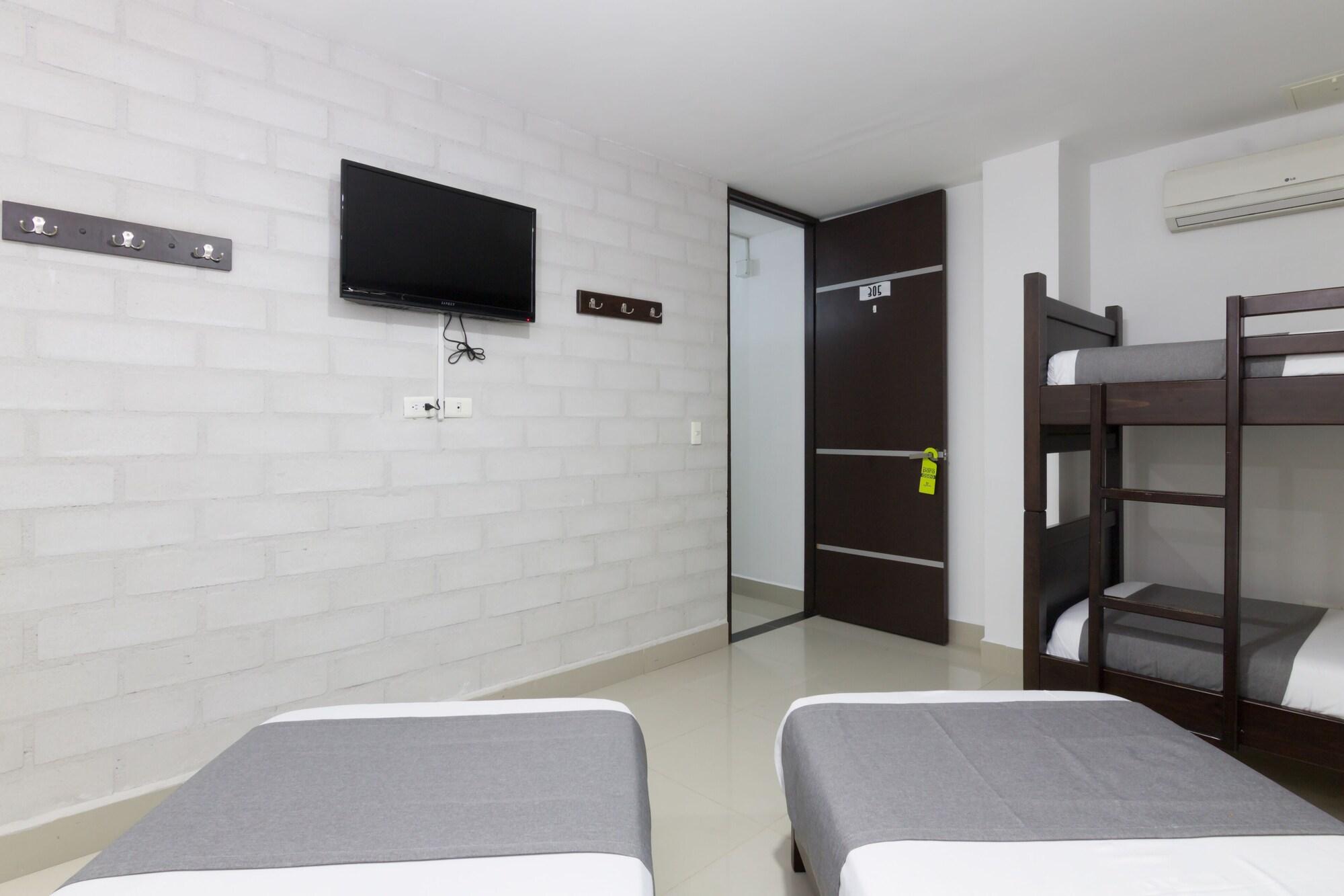 Ayenda 1254 Mi Colombia Hotel Medellin Exterior photo