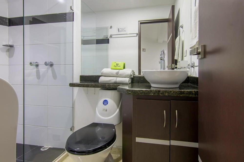 Ayenda 1254 Mi Colombia Hotel Medellin Exterior photo